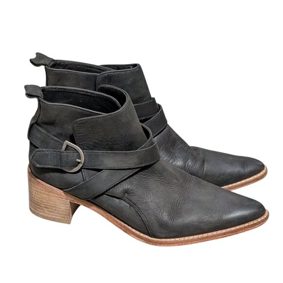 Free People black washed pointed toe double strap ankle bootie size 38.5 - Picture 10 of 10